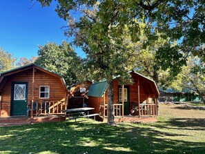 Exterior - Cozy Cabin near Mount Rushmore National Memorial, Perfect for a Trip to South Dakota (Sturgis)
