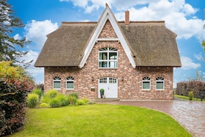 Exterior - Relaxing vacation in a quiet location with many extras - Haus Boddenresidenz (Putbus)