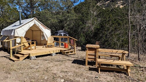 Cozy Safari Tent in Bandera for Romantic Getaways to Texas Hill Country