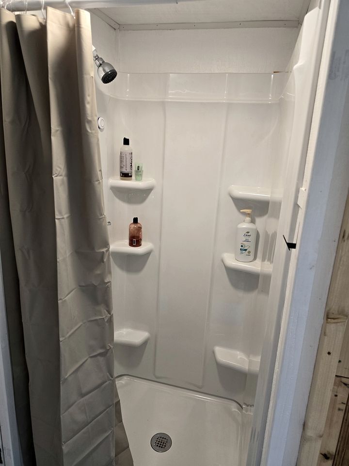 Towels, toilet paper
