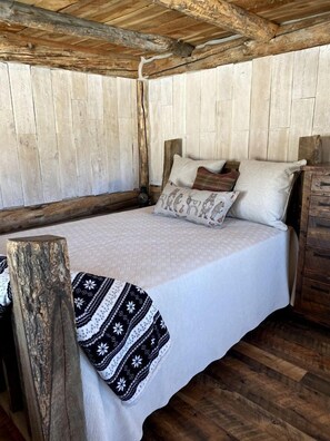 1 habitación y ropa de cama 