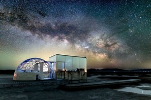Exterior - Entire Glamping Complex with Sauna and Hot-Tub in Utah (Iron County)