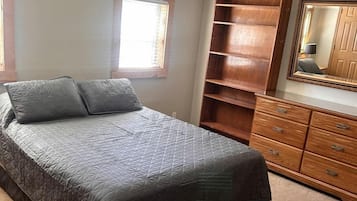 3 bedrooms, WiFi, bed sheets
