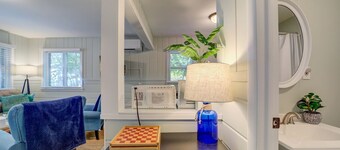 Cute Cabin Getaway to Lake Michigan - Perfect for Romantic Glamping Escapes in Muskegon