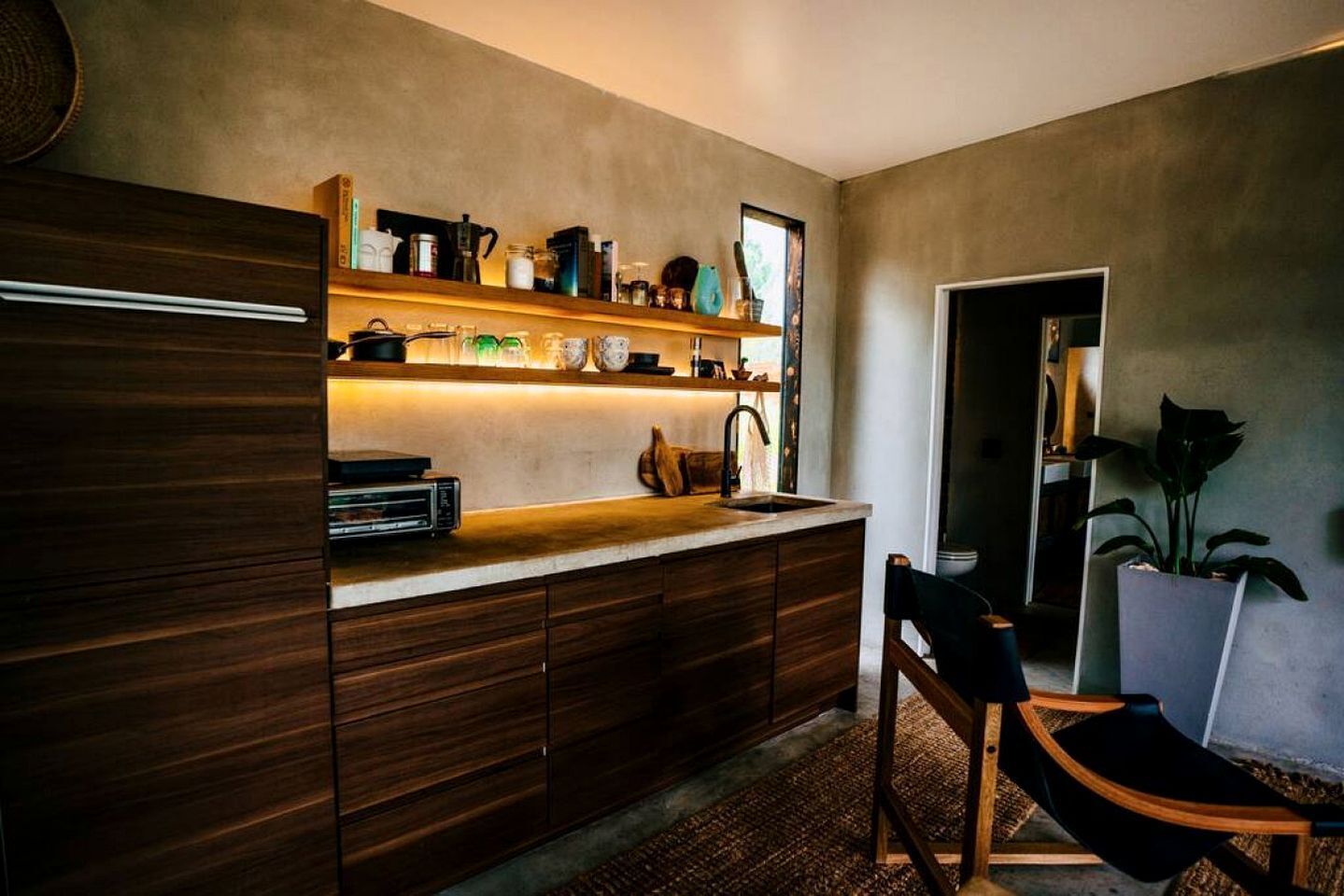 Fridge, microwave, dishwasher, electric kettle