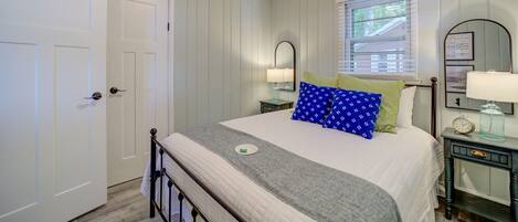 2 bedrooms, WiFi, bed sheets