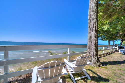 Lovely Beach House Rental in Coastal Michigan, for Memorable Getaways to Muskegon