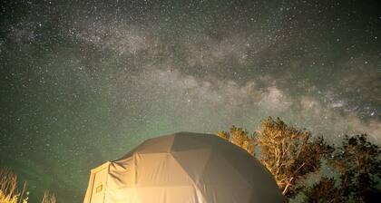 Experience Luxury Underneath the Stars: Geodesic Dome Near Capitol Reef National Park, UT