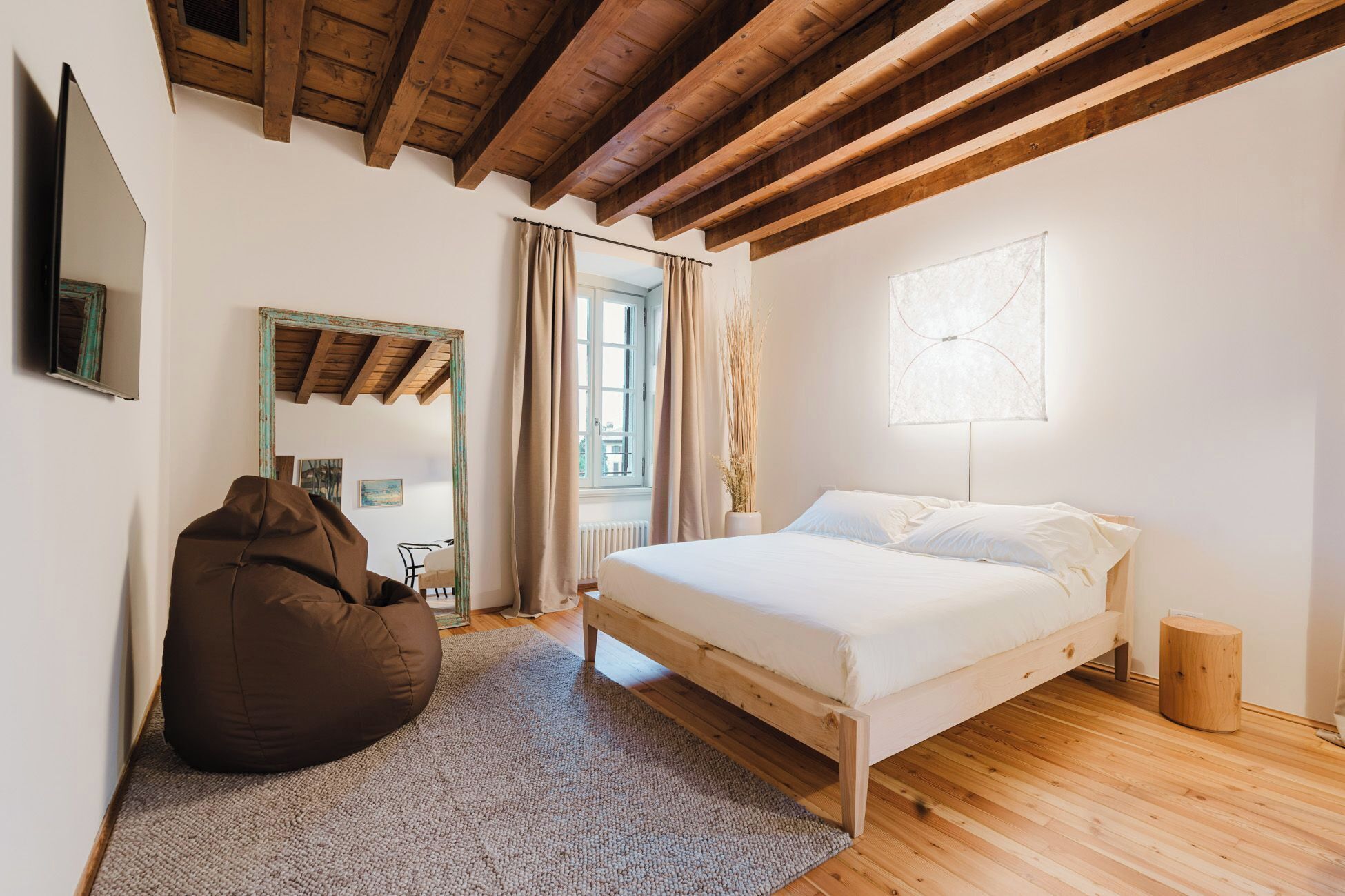 1 bedroom, desk, free WiFi