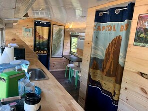 Interior - Stunning Converted Bus for a Fantastic Getaway near Bryson City, North Carolina (Bryson City)