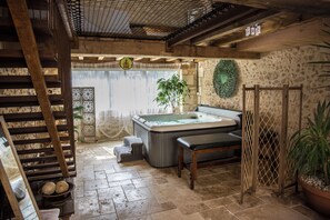 Spa - Domaine de Beaufort (SAINT FRONT DE PRADOUX)