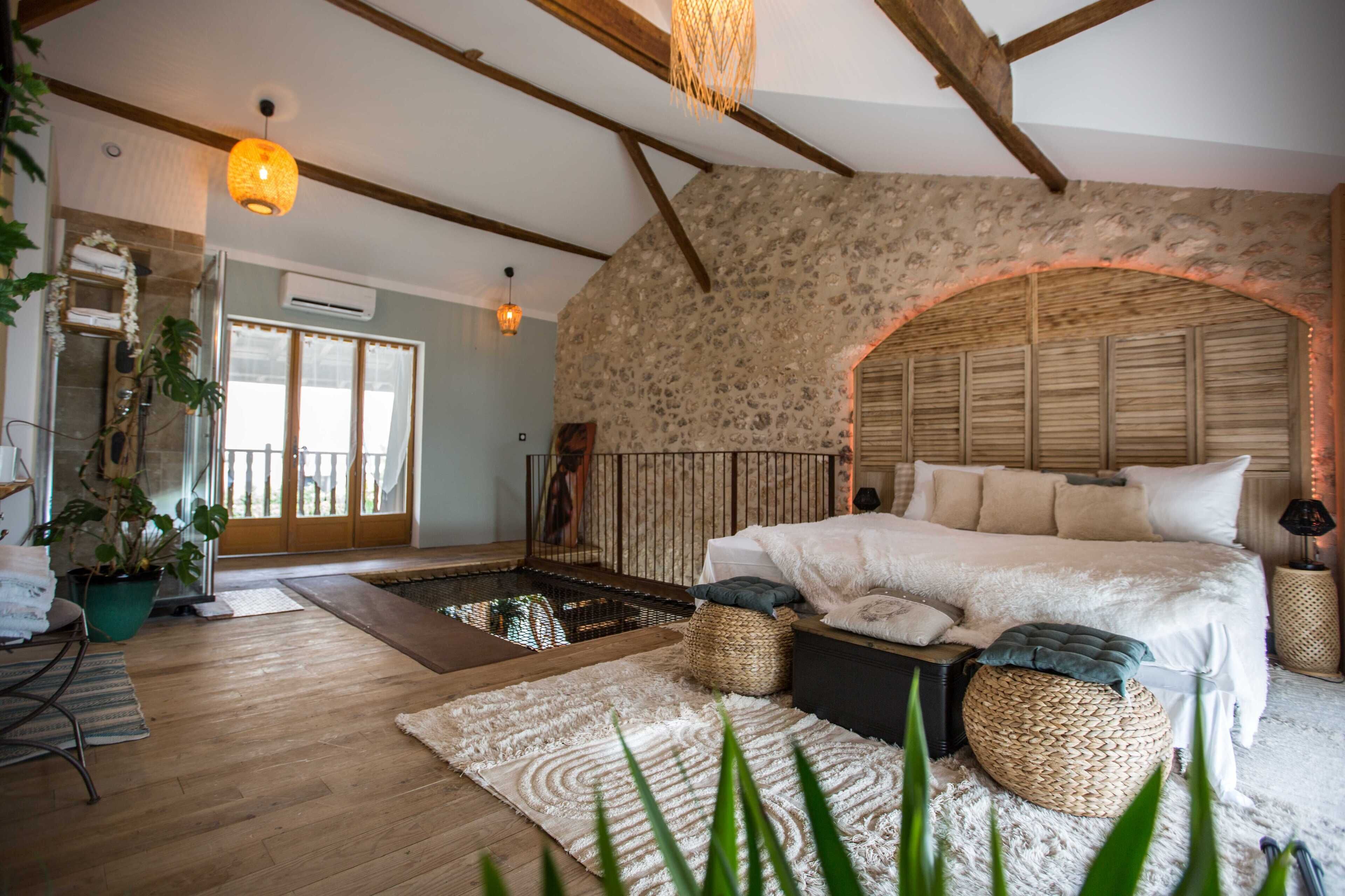 Iron/ironing board, free WiFi