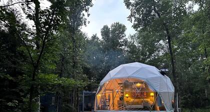 Gorgeous Secluded Dome with Hot-tub in Broken Bow, Oklahoma