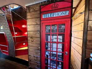 Interior - Feel Like Royalty in this Luxurious London Bus near Bryson City, North Carolina (Bryson City)