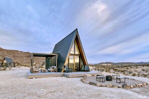 Exterior - Private A-Frame with Incredible Stargaze in Terlingua, Texas (Terlingua)