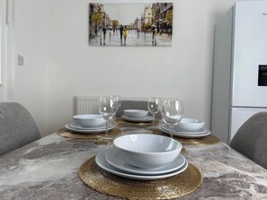 House, 3 Bedrooms, Garden View | Dining room - Urban Calm Spacious 3-bed Home With Free Parking (Rotherham)