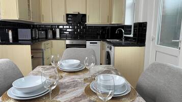 House, 3 Bedrooms, Garden View | Interior