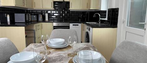 Hus, 3 soverom, hageutsikt | Innvendig