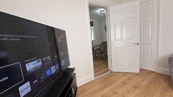 Talo, 3 makuuhuonetta, näköala puutarhaan | Huoneen varustelu