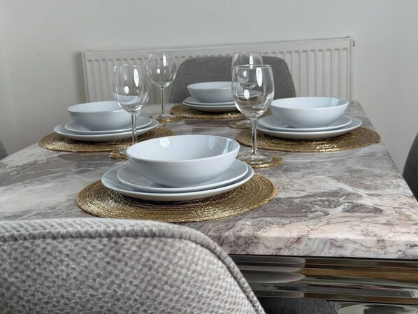 House, 3 Bedrooms, Garden View | Dining