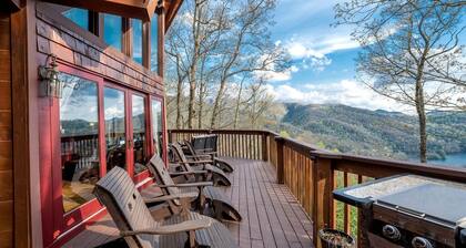 Lakeview Cabin with Large Private Deck in Topton, North Carolina