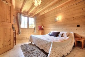 Iron/ironing board, WiFi - Luxury mountain chalet for 8 people Saint Gervais close to amenities (Saint-Gervais-les-Bains)