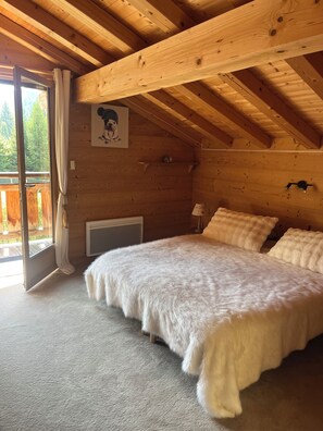 Iron/ironing board, WiFi - Luxury mountain chalet for 8 people Saint Gervais close to amenities (Saint-Gervais-les-Bains)