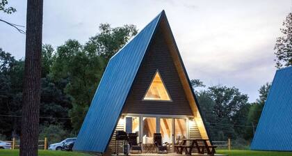 Fully-Equipped A-Frame with Beautiful Lake Views in Michigan