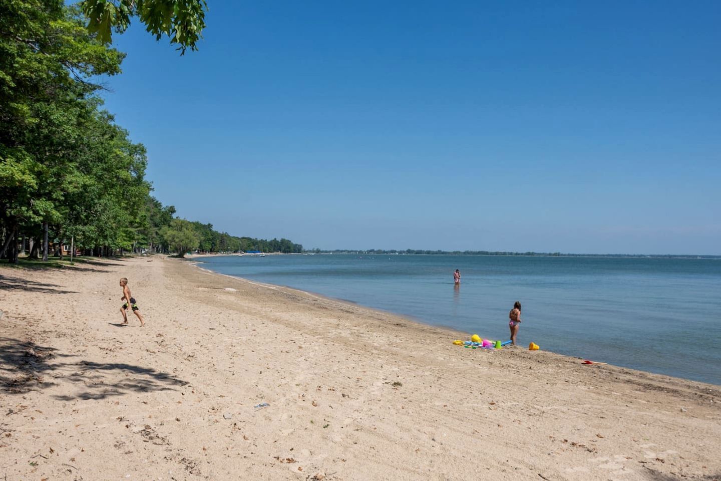 Beach nearby, sailing, kayaking, fishing