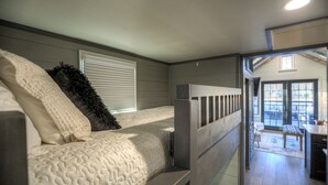 1 bedroom, WiFi, bed sheets - Magical Tiny Cottage with Lovely Outdoor Living in Tennessee (Tracy City)
