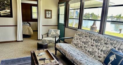 Incredible Cottage with Fantastic Sights in Weeki Wachee, Florida