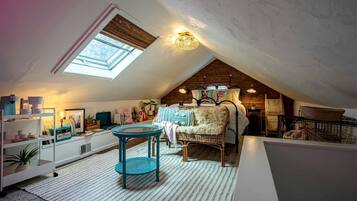 1 bedroom, iron/ironing board, travel crib, WiFi