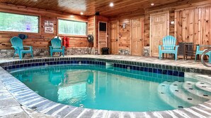 Unclassified image, 2 of 73, button - Extraordinary Retreat with Hot-Tub and Indoor Pool in Tennessee (Sevierville)