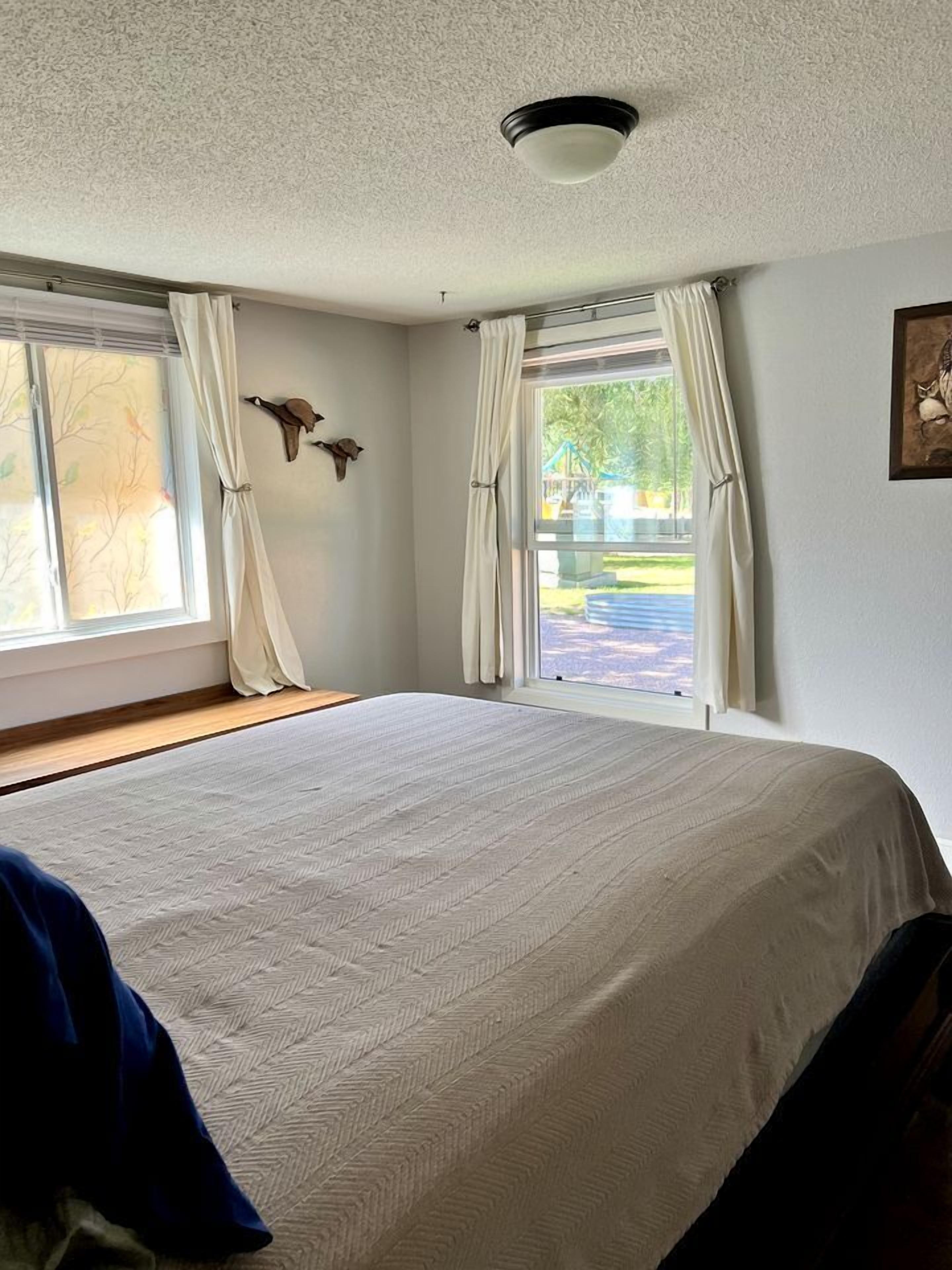 1 habitación y ropa de cama 