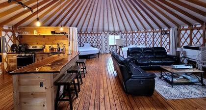 Luxurious Modern Yurt with Stargazing Dome near Pere Marquette River – Baldwin, Michigan