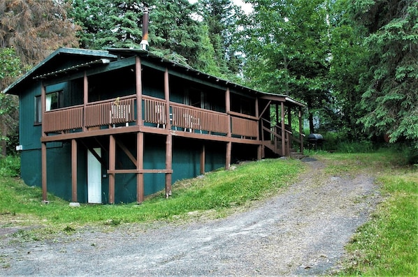 Exterior - Pet-Friendly Cottage with a Wood-Burning Stove in Chugach National Forest, Alaska (Cooper Landing)
