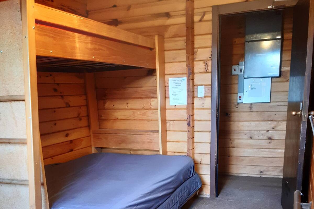 Double or Twin Room, Mountain View | Free WiFi