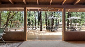 Outdoor dining - Mountain Escape in Pinetop, AZ (Pinetop)