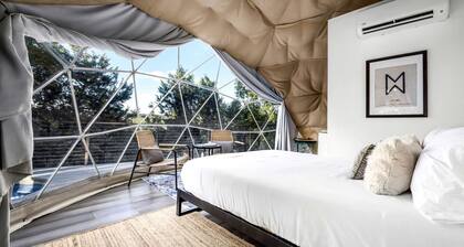 Gorgeous Glamping Dome near Marble Falls for Couples Getaways, Texas