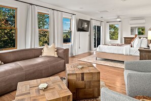Iron/ironing board, bed sheets - Stunning Rental with Game Room and Pool Table in Arizona (Sedona)