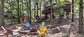 Waterfront Cabin Ideal for Families and Outdoor Adventures in Arkansas