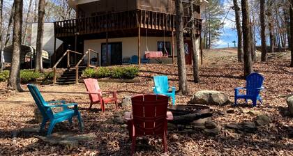Waterfront Cabin Ideal for Families and Outdoor Adventures in Arkansas