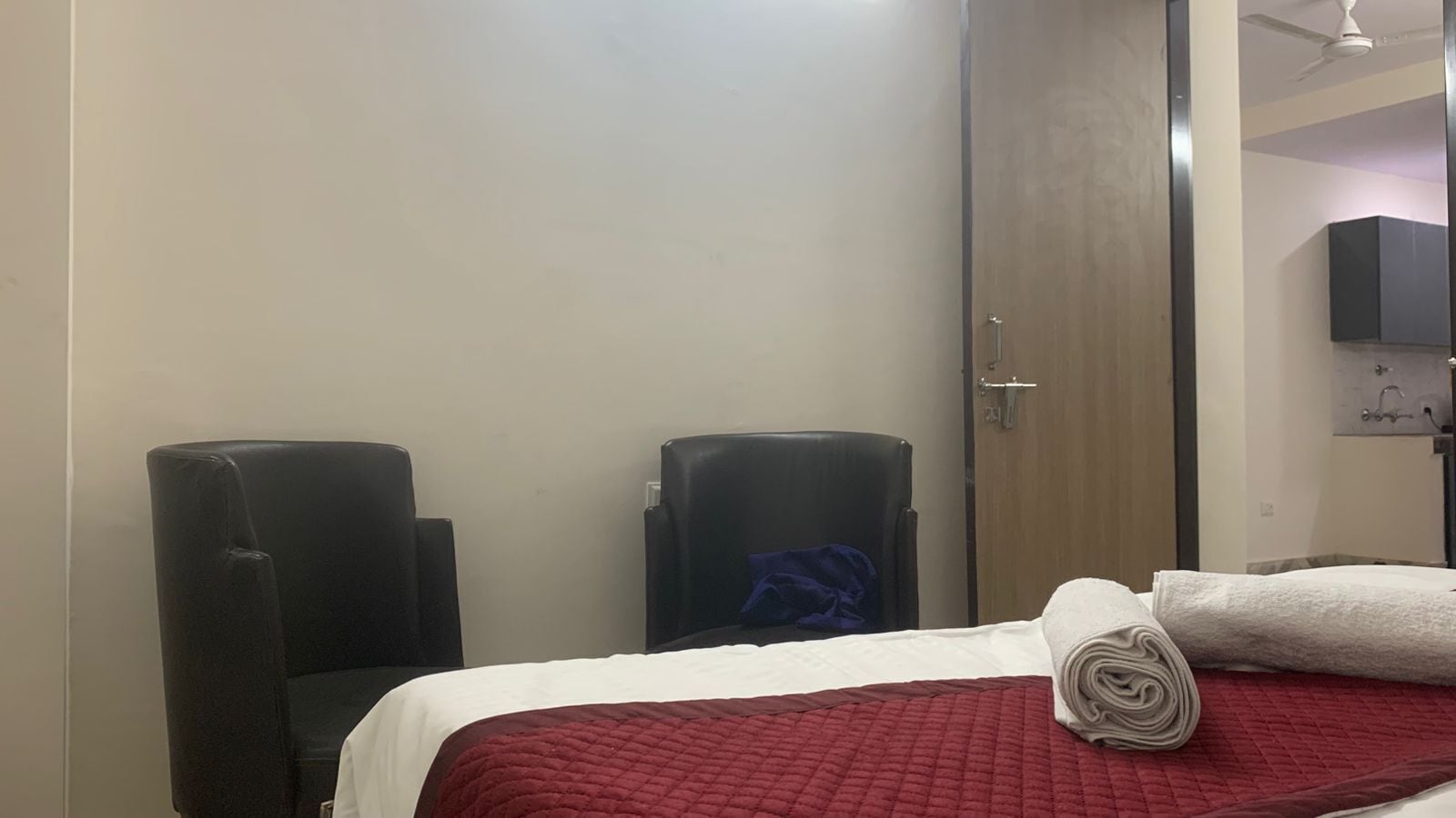 Tabla de planchar con plancha y wifi gratis 