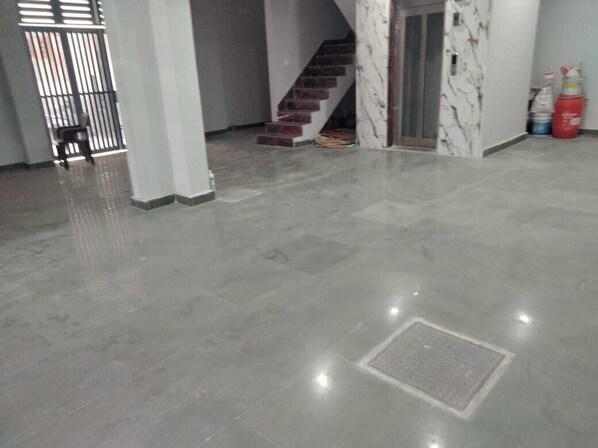 مدخل المنشأة