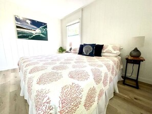 3 bedrooms, desk, iron/ironing board, WiFi