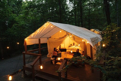 Equipped Glamping Tent with Modern Interior in Shippenville, Pennsylvania