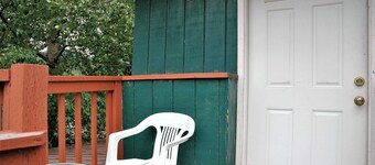 Welcoming Vacation Rental with a Large Living Space in Cooper Landing, Alaska