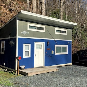 Exterior - Cozy Tiny House on Incredible Glampground near Bryson City, North Carolina (Bryson City)