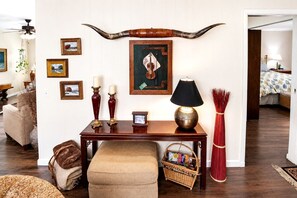 Interior - Lovely Cottage Rental with Waterfall on San Gabriel River near Austin, Texas (Georgetown)