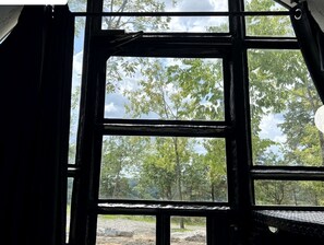 Interior - Peaceful Tube Vacation Rental with Fire Pit in Danville, Kentucky (Danville)